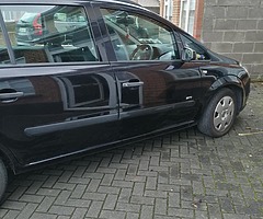 7 Seater Zafira - Image 4/10