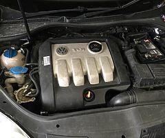 Vw golf mk5 breaking 1,9 diesel