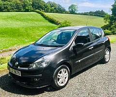 Renault Clio - Full 12 months MOT! - Image 1/5