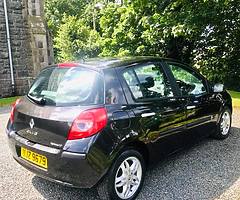 Renault Clio - Full 12 months MOT!