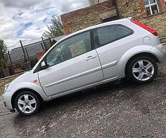 2007 Ford Fiesta - Image 2/4