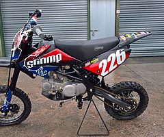 2014 Stomp Z2 140 Pit Bike - Image 5/5