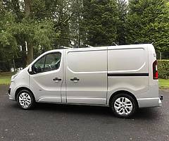 2015 Vauxhall Vivaro Sportive - Image 5/9