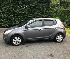 Hyundai i[hidden information] petrol - Image 2/10