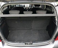 Hyundai i[hidden information] petrol - Image 9/10