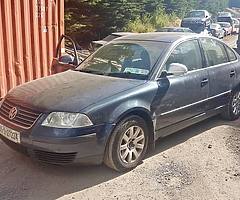 VOLKSWAGEN passat 1.6 Petrol - Image 1/5