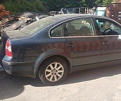 VOLKSWAGEN passat 1.6 Petrol - Image 3/5