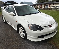 DC5 Type R Raffl3