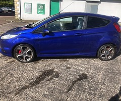 Ford Fiesta ST2 Turbo 2014 low miles - Image 2/10