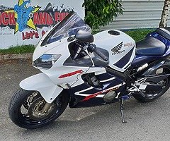 Mint Honda cbr 600 f4i @ muckandfun finance available - Image 2/10