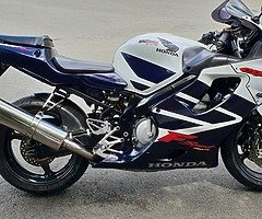 Mint Honda cbr 600 f4i @ muckandfun finance available