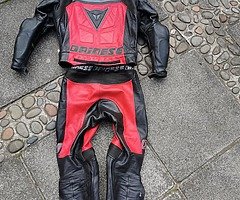 Dainese tech 2 motorbike leathers