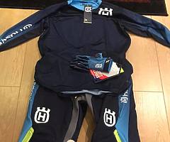 Husqvarna motocross clothing