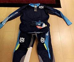 Husqvarna motocross clothing