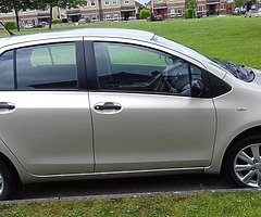 11 Toyota yaris for sale - Image 8/10