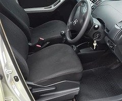 11 Toyota yaris for sale - Image 9/10