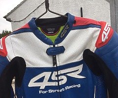 4RS race suit