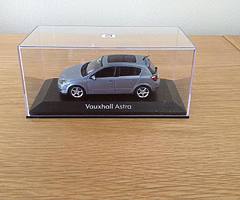 VAUXHALL ASTRA MODEL. Dealers show model. - Image 5/5