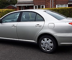 Toyota Avensis 1.6 Petrol - Image 7/8