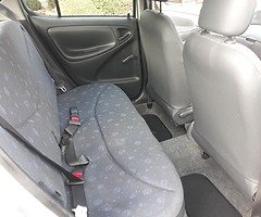 2003 TOYOTA YARIS - Image 6/9