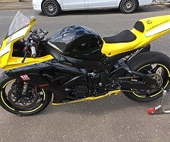 2009 Suzuki GSXR 600 - Image 4/8