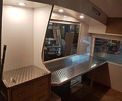 Royale catering caravan