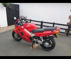 2000 Honda VFR