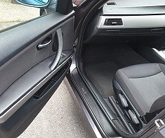 Bmw 320D - Image 8/10