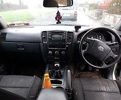 2009 kia sorento. ENGINE NEEDS REPAIR - Image 5/8