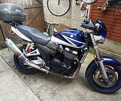 2004 GSX 1400 motor bike - Image 4/8