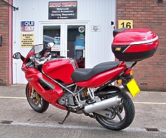 Exceptionally clean low mileage 2004 Ducati ST4s - Image 4/10