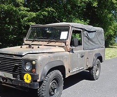 Vintage Land Rovers 110s ex Singapore military - Image 4/9