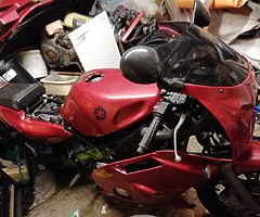 Fzr600 project