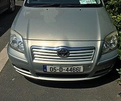 05 avensis