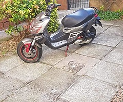 Here I have we Peugeot metal x100 moped we 100cc mot till 1st dec 19 will need bit tlc tbh - Image 6/6