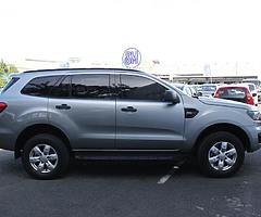 FORD EVEREST - Image 7/10