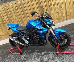 Suzuki GSR750 - Image 7/10