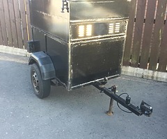 Dog trailer