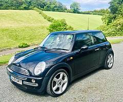 Mini Cooper Automatic 1.6 petrol - Full 12 months MOT and only 63,000 miles!