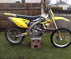 Motocross bike needing lifted