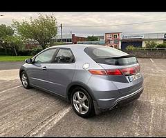 Honda Civic 2008 - Image 7/9