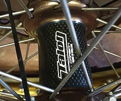 Talon carbon fiber hub and gold rims YZ450F new tyres and discs - Image 4/6