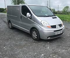 Wanted 786 2.0 vivaro traffic engine are buy complete van for parts